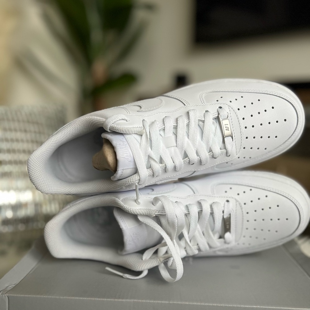 NIKE Air Force 1’s~ NIB - Picture 10 of 14
